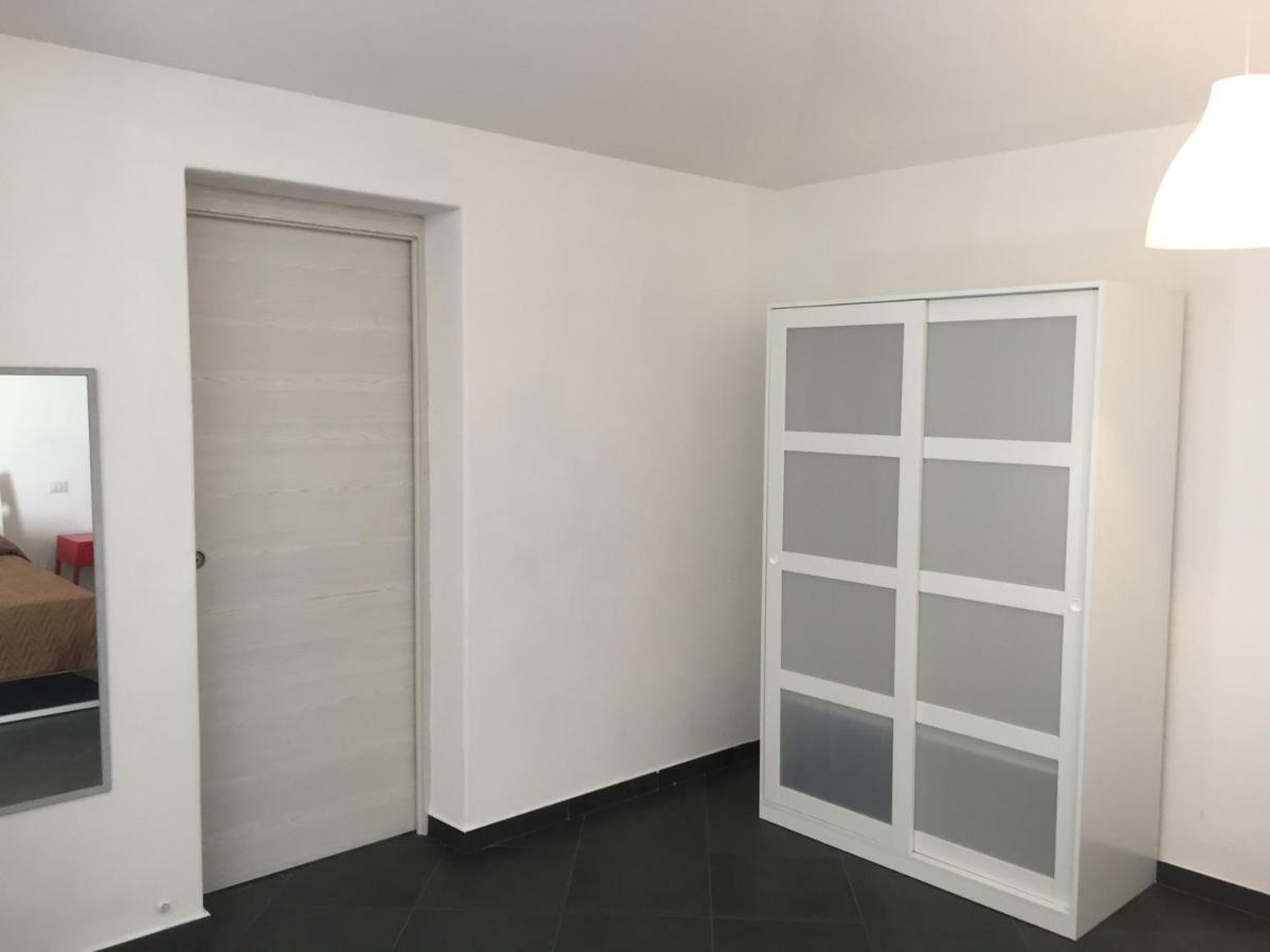 Guest House Suite Όλμπια Εξωτερικό φωτογραφία